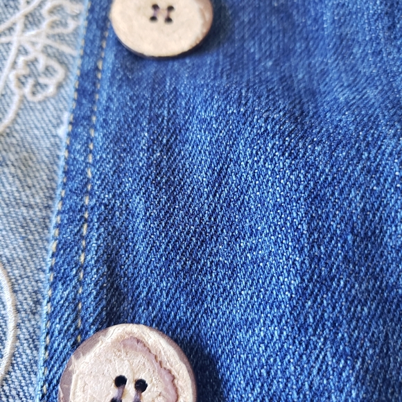 🫖2/$20 Christopher and Banks Button-Up Jean Jacket w/ Embroidery - Picture 3 of 7